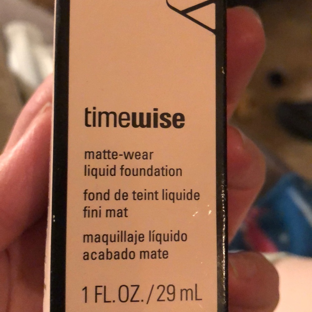 Matte wear foundation
